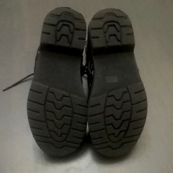 Cherokee Lace Up Boots - Picture 5 of 6